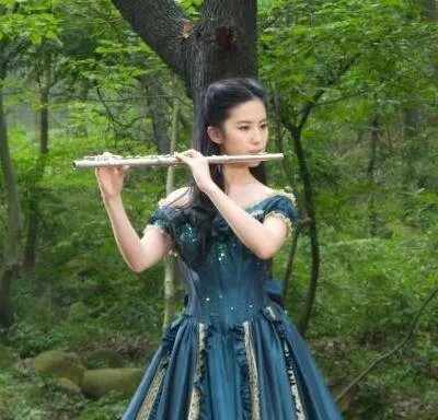 刘亦菲的男朋友华汉是真的吗？  盘点刘亦菲的绯闻男友