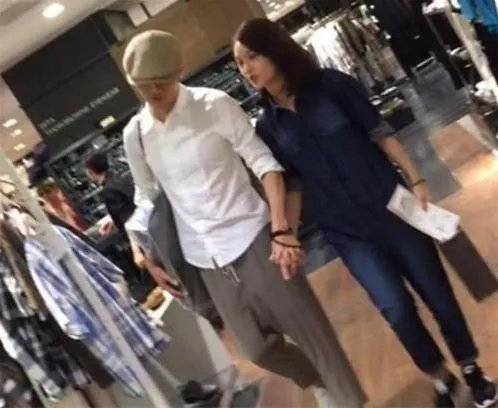 孙红雷致歉杨丞琳:我不八卦所以不知道你和荣浩的事