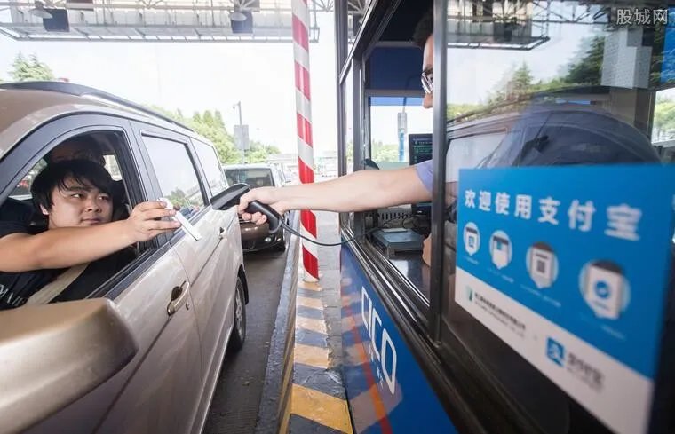 现在东莞出入最新政策 4地高速路口只进不出