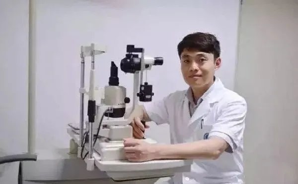 陶勇受伤近8月左手未恢复触觉,他是否还能重回手术台?