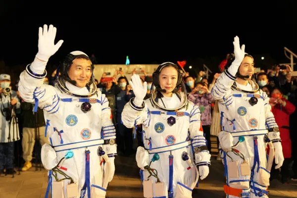 3名航天员穿舱进入天和核心舱,此次他们带着怎样的任务?