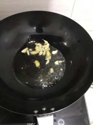 青椒炒肉
