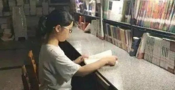 考古界团宠钟芳蓉北大报到,钟芳蓉因何成为考古界团宠?