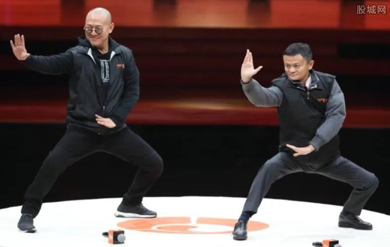 李连杰自称离死亡不远 发生了什么为何如此惨烈