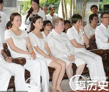 揭秘泰国白龙王灵异事 为何明星都陷入其中?