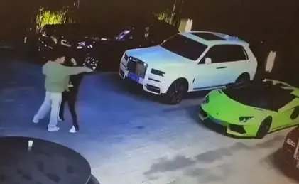 酒后狂踹豪车男子已投案自首,投案自首会从轻处罚吗?