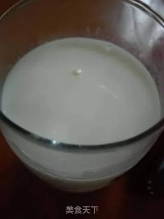 冰镇牛奶