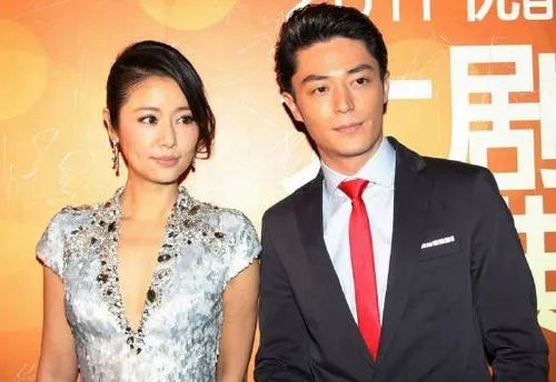 霍建华林心如喝交杯酒举止甜蜜,他们到底是作秀还是真的恩爱如初?