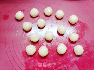 金钩月饼