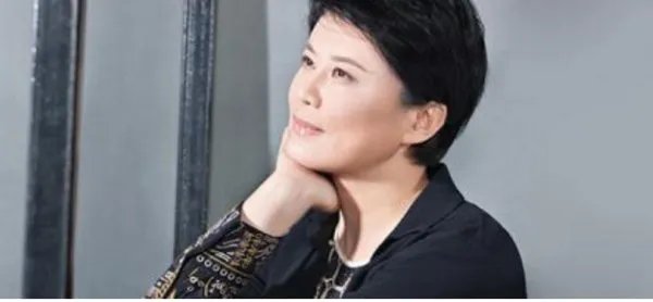 王利芬消费逝者惹众怒是怎么回事？