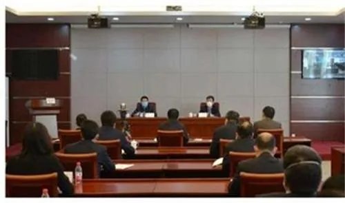 农行首席专家杨光被双开 严重违法违纪