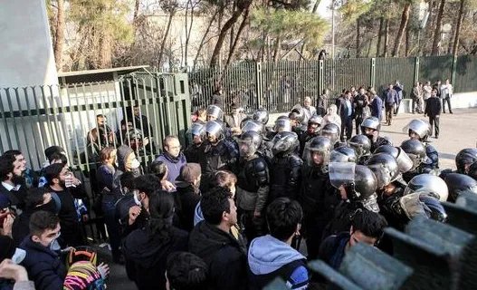 伊朗为什么逮捕欧洲公民？