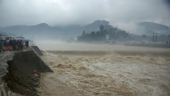 四川暴雨预警升级为黄色预警的具体情况是?