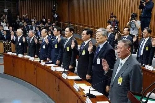 李明博已被保释,为何同样是前总统的朴槿惠不能被保释呢?