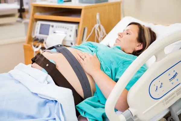 黑龙江产妇丈夫讲述遭遇,女人生孩子要面临10大风险,重者致命