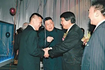 刘銮雄赴医院检查得了什么病?