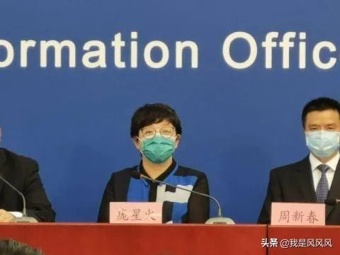 北京一女子在商场吃饭时被通知核酸检测阳性崩溃大哭值得同情吗?