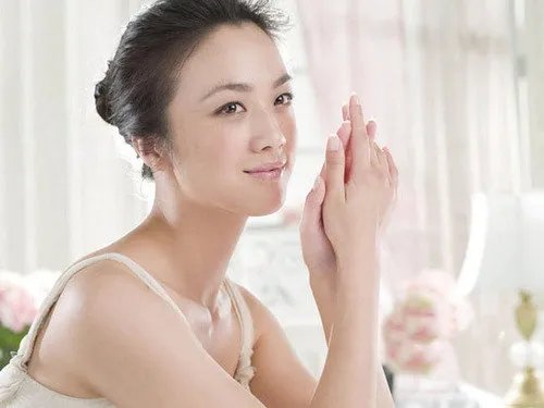【图】汤唯人体摄影照曝光 汤唯为艺术甘心献身