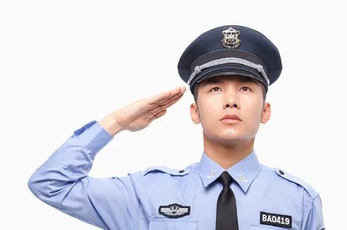 妻子享受了一把“警察梦”,民警和妻子联手抓贼的行为合适吗?
