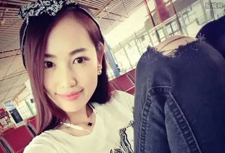 马蓉大量生活照曝光 过去私生活爆照引非议