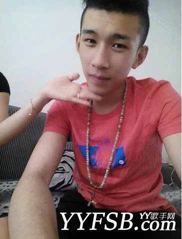 天佑这么对阿哲 阿哲竟然从来没反击过