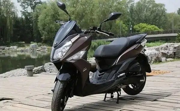 十款适合摩旅的踏板车推荐,长途摩旅必备神器