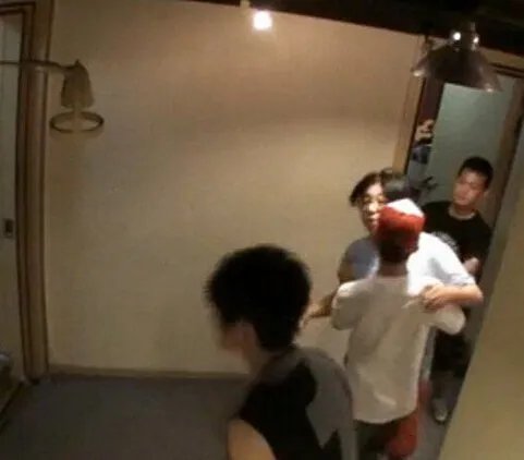 袁惟仁打鲍春来引围观 上节目两人联手整蛊陈楚生