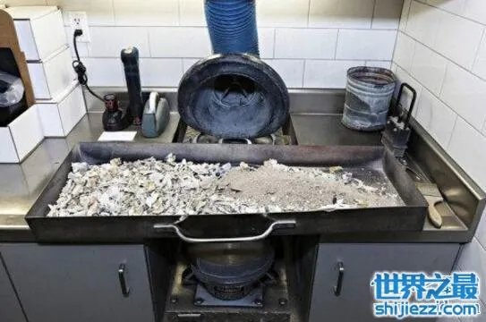 火葬场火化遗体真实过程,人生的最后一程(胆小勿入)