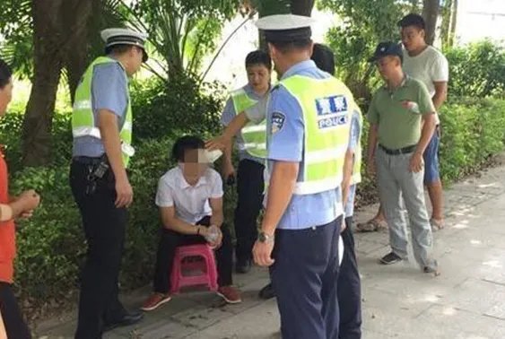 高速男子被堵10小时晕倒后获救了吗?