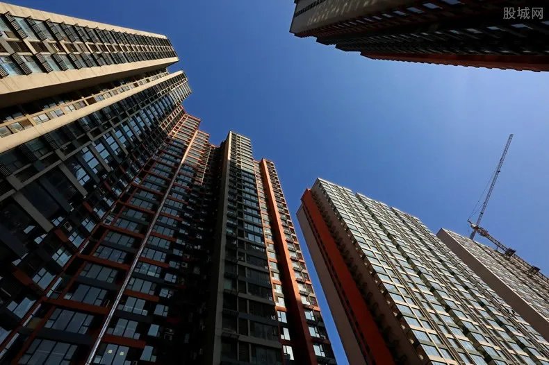 武汉南京楼市新政紧急叫停背后 为何刚发布就删除?