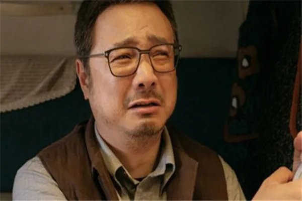 徐峥肚子发福像怀胎7月 本人直接做出回应(中年发福)