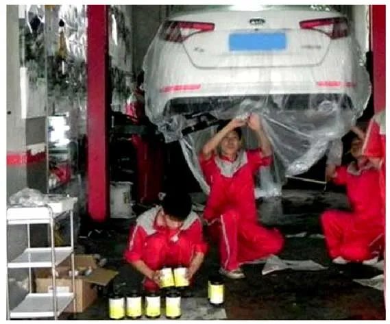 汽车底盘装甲怎么做的 汽车底盘装甲详细施工步骤教程(图)