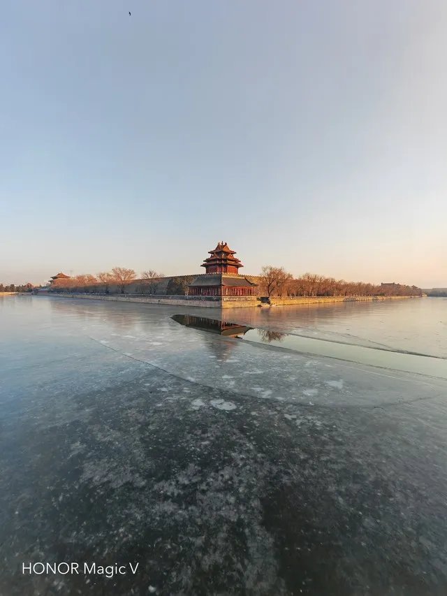 【有料评测】荣耀Magic V评测:也许是第一款能让你