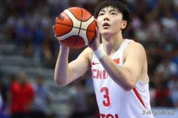 东京奥运会落选赛24队伍出炉,中国男篮面对欧美豪强该选谁出战,怎么打?
