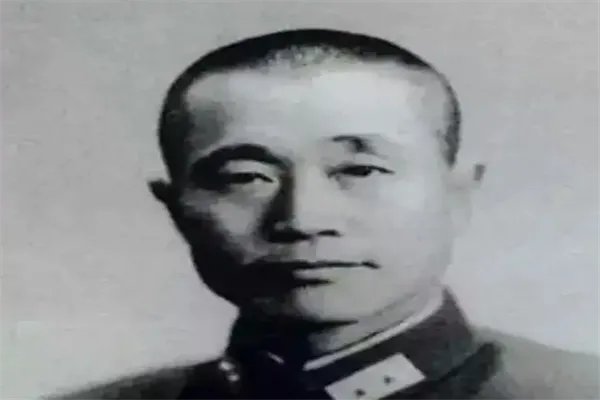 国民党的十大将军排名,第十是虎将,第四被称为“丛林之狐”