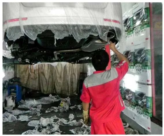 汽车底盘装甲怎么做的 汽车底盘装甲详细施工步骤教程(图)