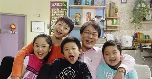 为什么《家有儿女》后来换了小雪的扮演者?