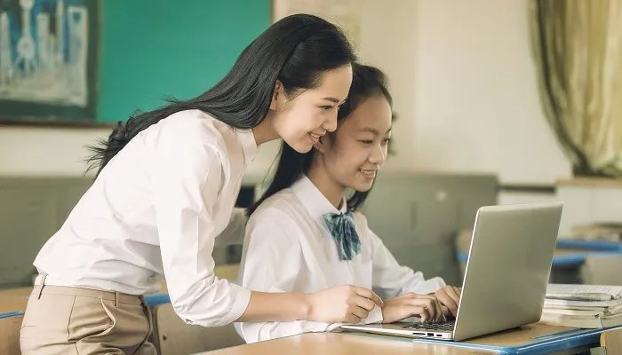 栩栩如生的意思是什么 栩栩如生的意思是