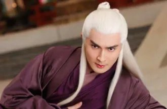 《三生三世枕上书》父神的战斗力怎么样？父神和东华帝君谁厉害？