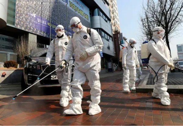 全球单日新增确诊超45万例,各国应该如何防控疫情?