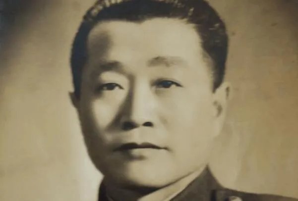 国民党的十大将军排名,第十是虎将,第四被称为“丛林之狐”
