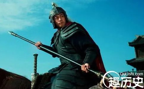 历史上著名的三英战吕布结果是谁赢了？