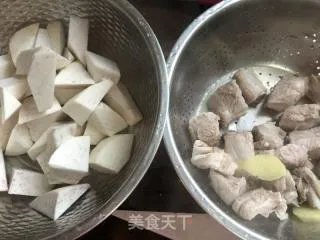 芋头炖排骨