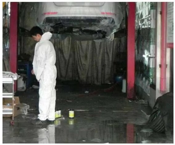 汽车底盘装甲怎么做的 汽车底盘装甲详细施工步骤教程(图)