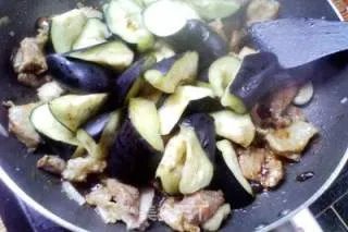 肉片烧茄子