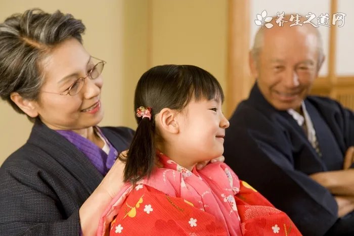 蜈蚣吃什么