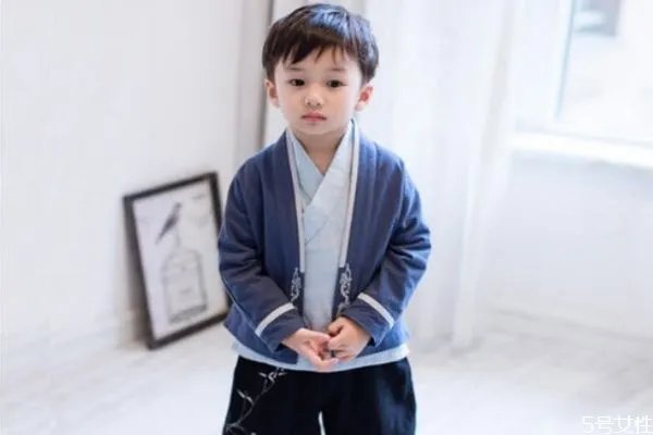男生名字帅气冷漠 好听的男生名字