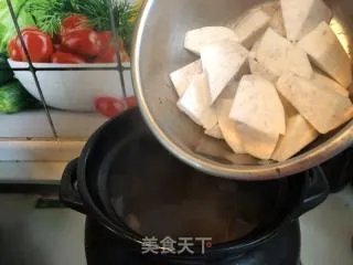芋头炖排骨