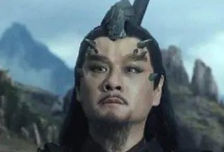 《三生三世枕上书》父神的战斗力怎么样？父神和东华帝君谁厉害？