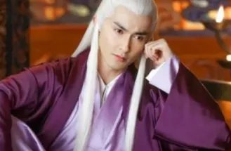 《三生三世枕上书》父神的战斗力怎么样？父神和东华帝君谁厉害？